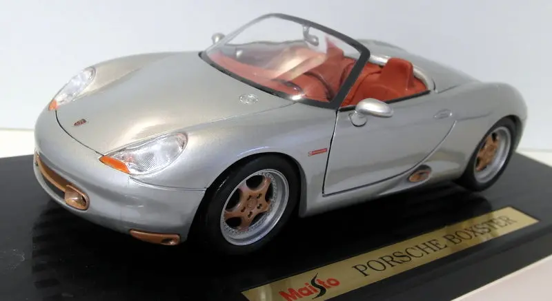Maisto 1/18 Scale Diecast 31814 - Porsche Boxster - Silver 1