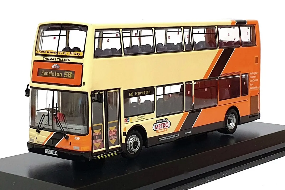 Creative Master 1/76 Scale Ukbus 2006 - Plaxton D/Deck Bus Brighton Hove Rt. 5B 1