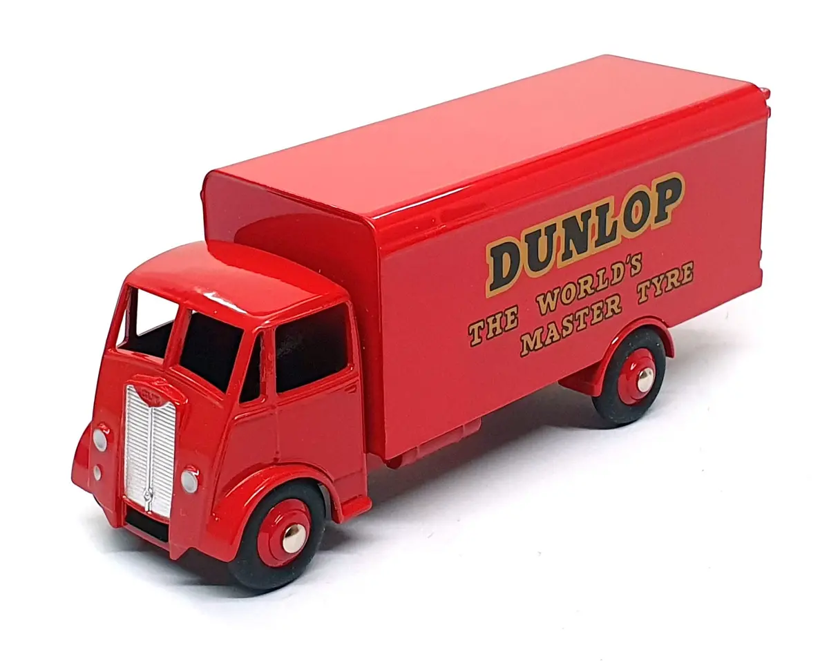 Dan-Toys Reproduction Dan-267 - Guy Van Dunlop - Red 1