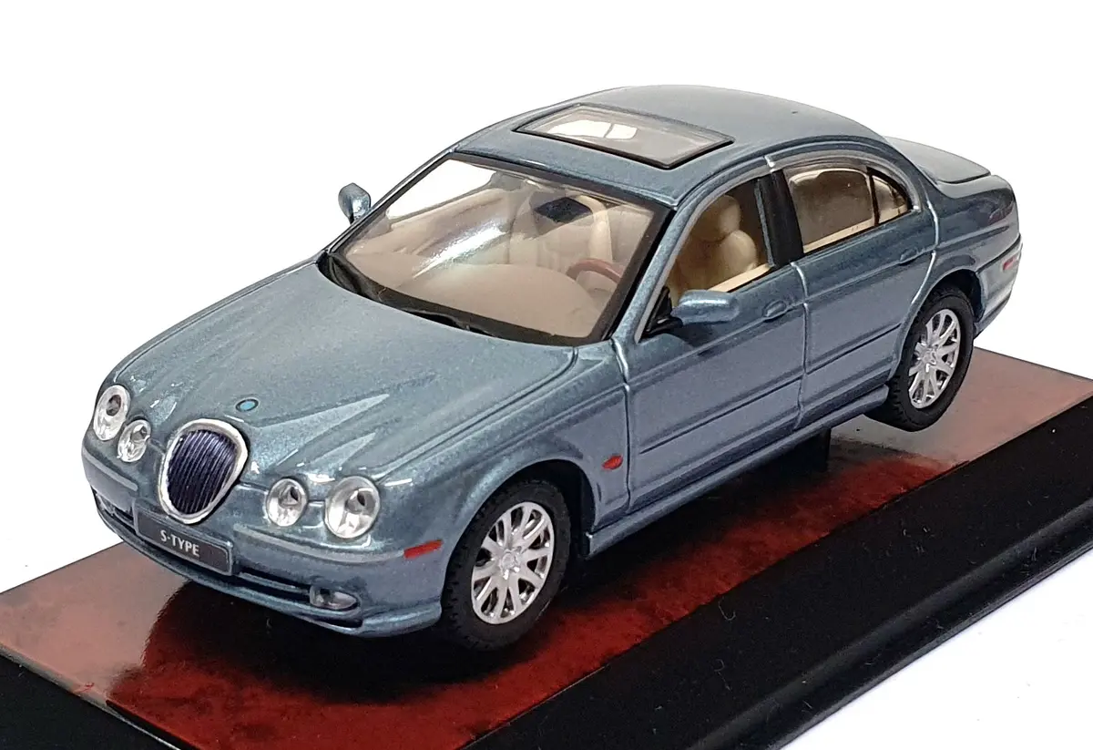 Maisto 1/43 Scale Diecast 31509 - 1999 Jaguar S-Type - Met. Lt. Blue 1