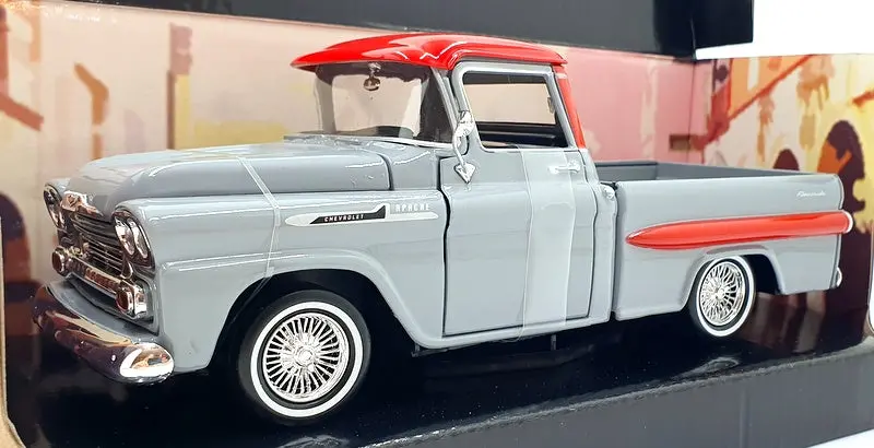 Motor Max 1/24 Scale 79033 - 1958 Chevvy Apache Fleetside Pickup - Grey/Red 1