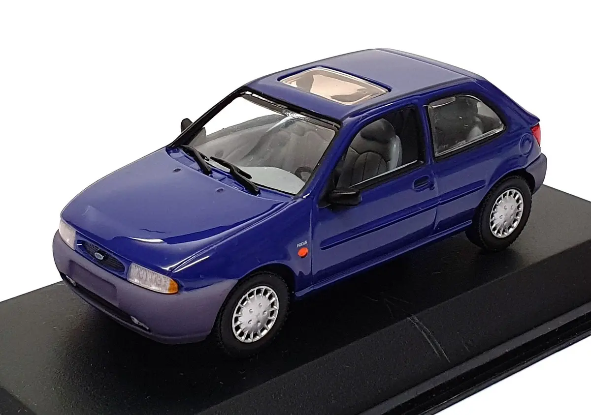 Minichamps 1/43 Scale Diecast 430 085000 - 1995 Ford Fiesta - Blue 1
