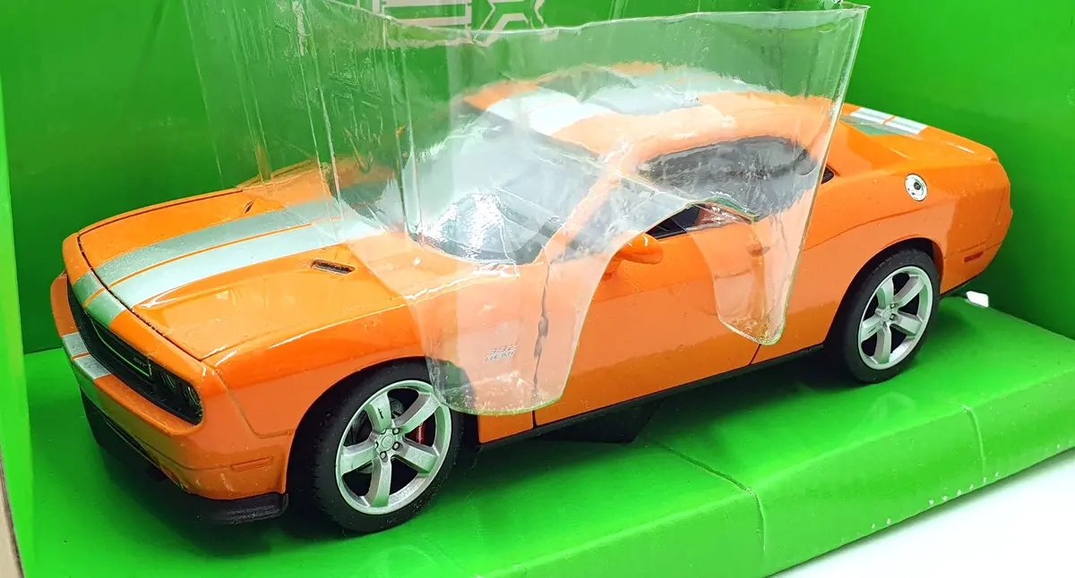 Welly Nex 1/24 Scale Diecast 24049W - Dodge Challenger Srt - Orange 1
