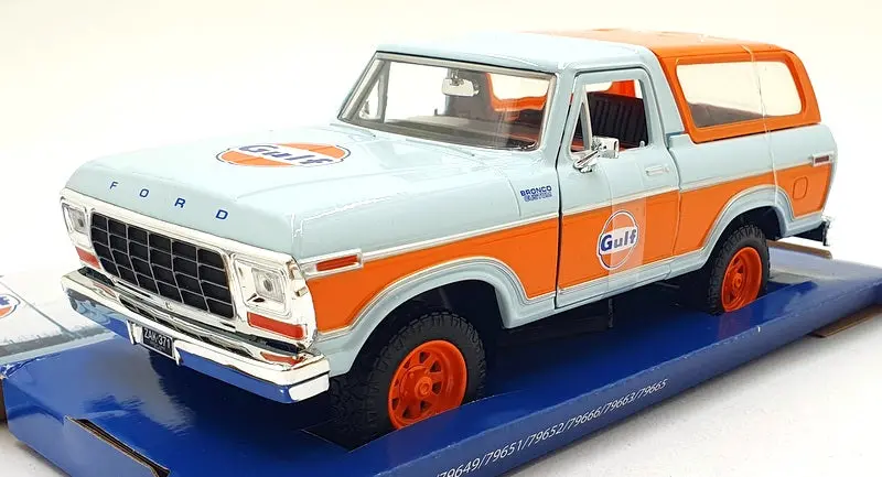 Motor Max 1/24 Scale 79662 - 1978 Ford Bronco (Gulf) - Lt. Blue/Orange 1
