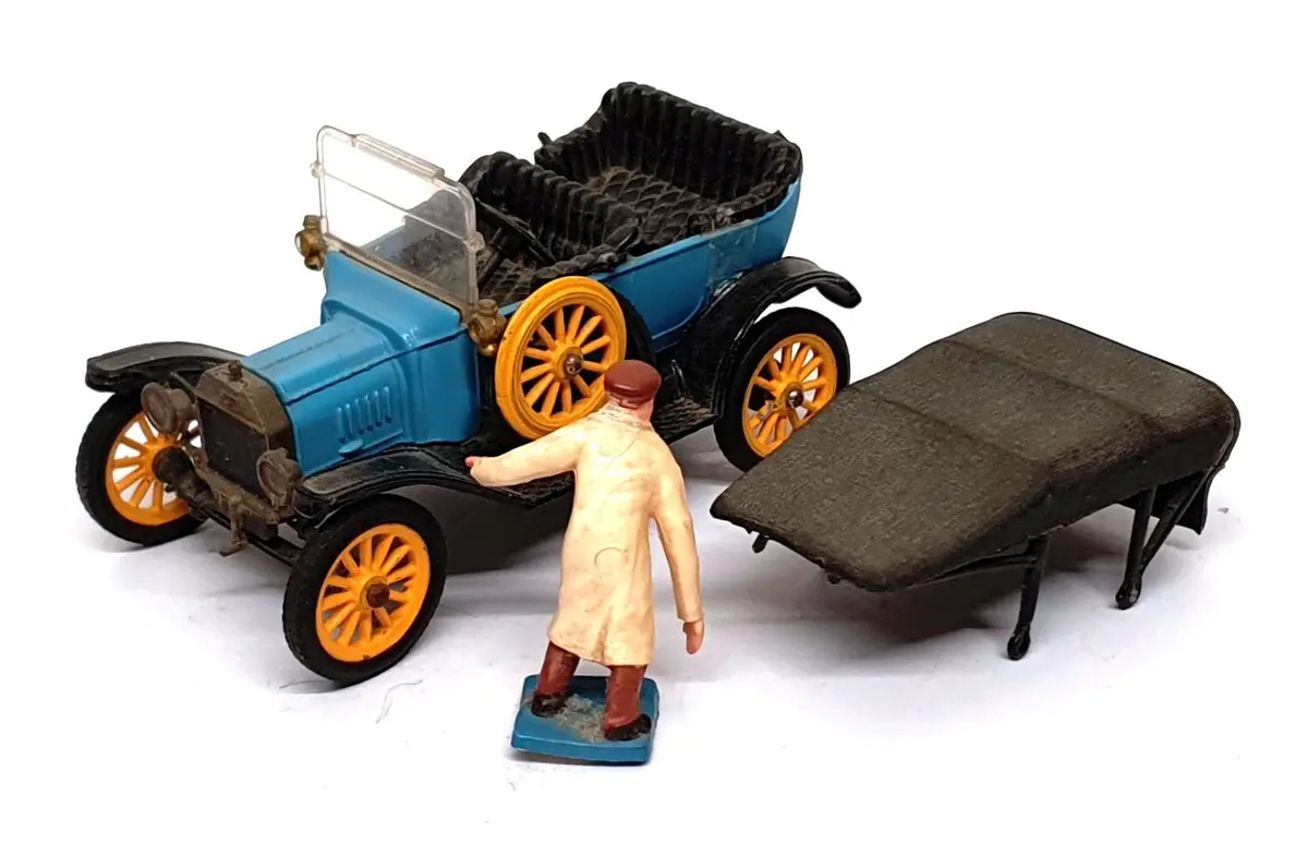 Corgi Appx 9Cm Long Diecast 9012 - 1915 Ford Model T - Blue 1