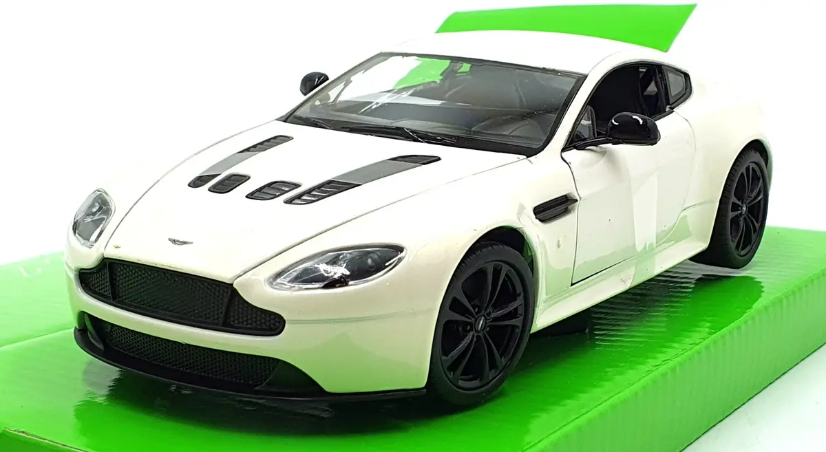 Welly Nex 1/24 Scale Diecast 24129W-Pl - Aston Martin Vantage - White 1