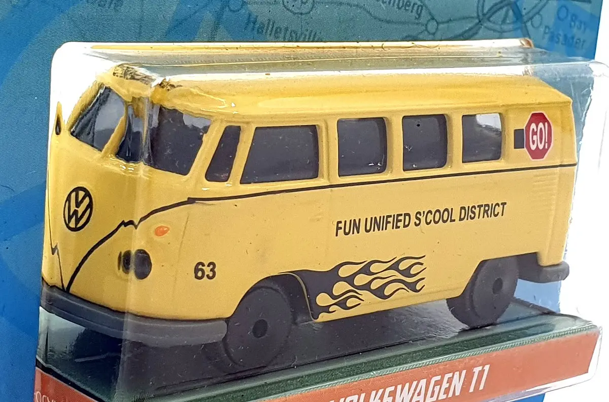 Jada Toys 1/64 Scale 100426E - Volkswagen T1 Van Fun Unified - Yellow 1
