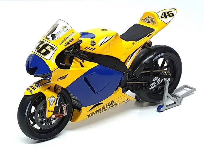 Minichamps 1/12 Scale 122 063046 - Yamaha Yzr-M1 Moto Gp 2006 Rossi Plain Decals 1