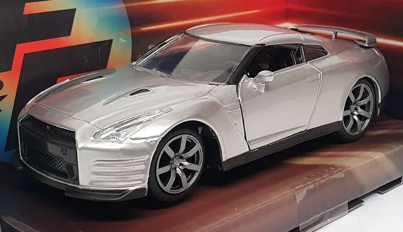 Jada 1/32 Scale 97383 - Fast & Furious Brian's Nissan Gt-R (R35) - Silver 1