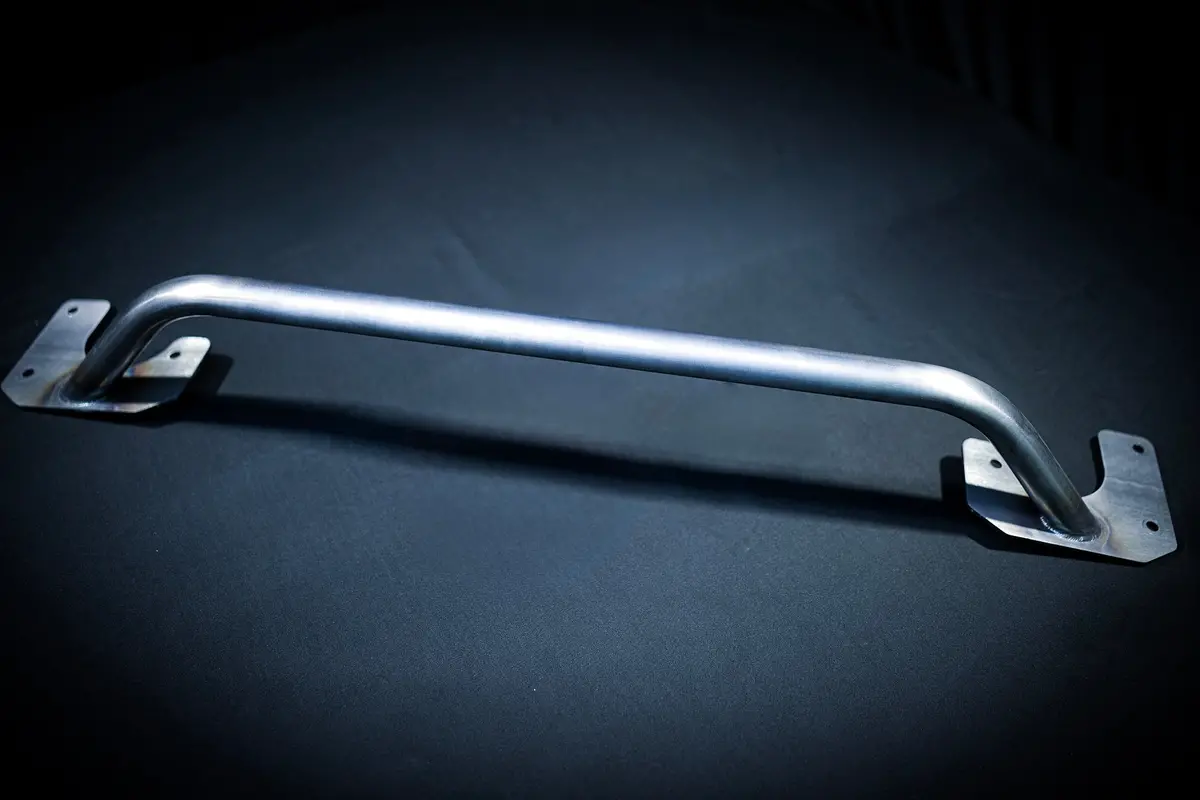 04-06 Gto Gto Crash Bar 1