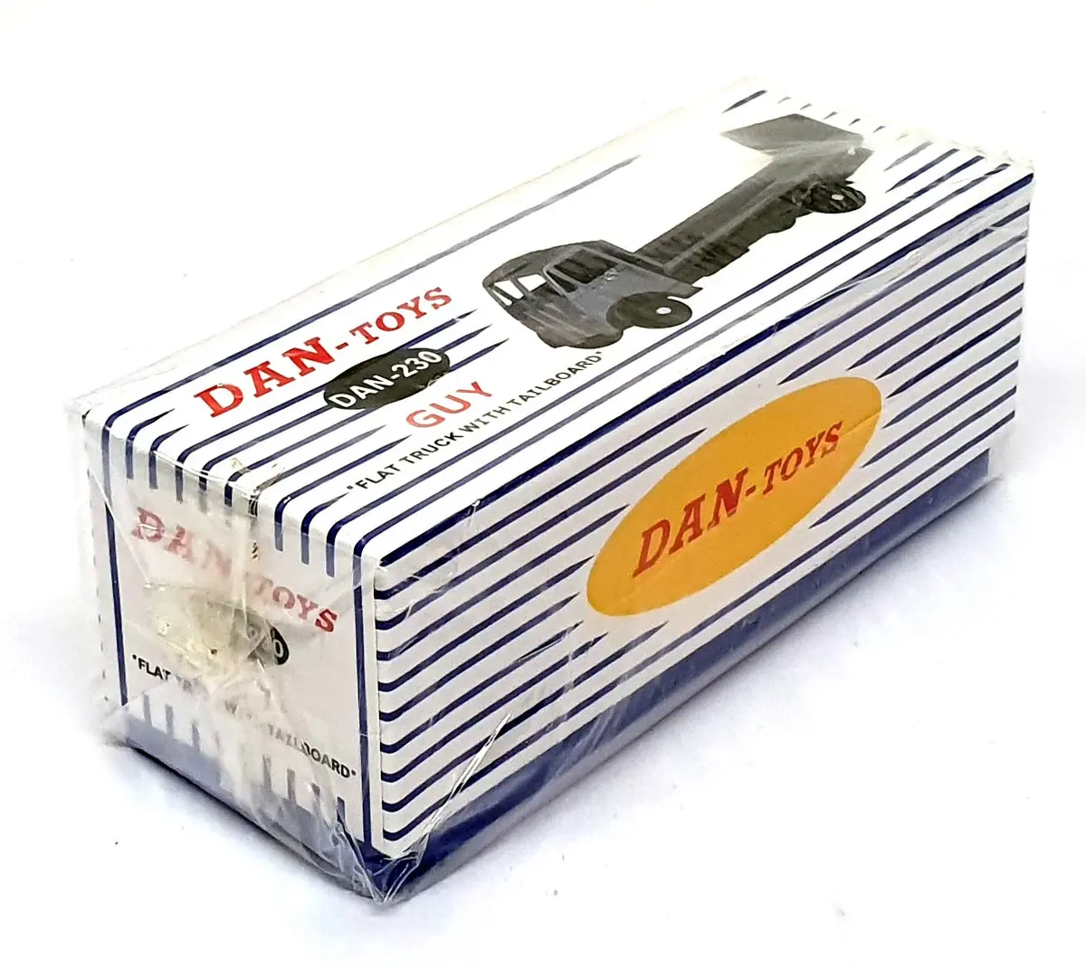 Dan-Toys Reproduction Dan-230 - Guy Flat Truck & Tailboard - Grey 1