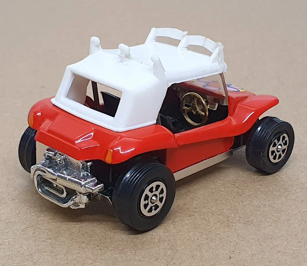 Corgi Toys Original Diecast 381 - G.P. Beach Buggy - Red/White 2