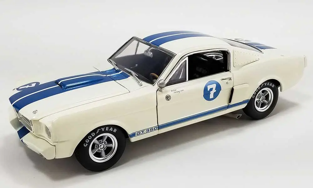 1:18Th Shelby Gt350 #7 Stirling Moss 1966 1