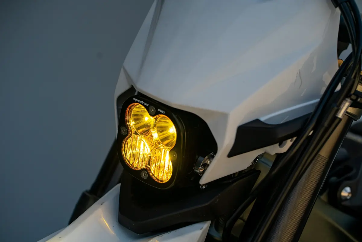 Squadron Pro Headlight - Ultra Bee 1