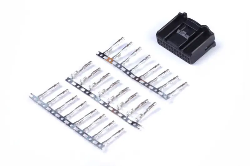 Plug And Pins Only - 24 Pin Tyco 1