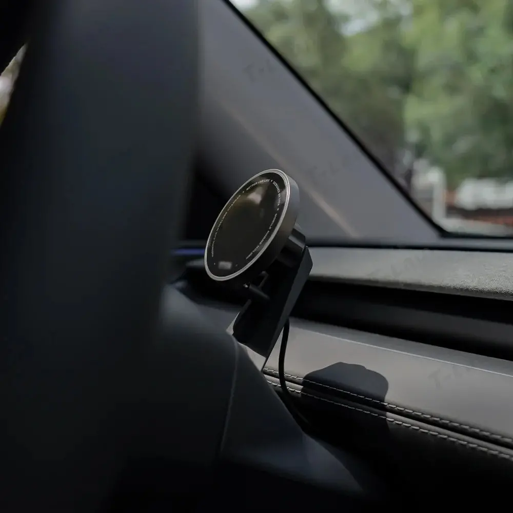 Dashboard Steering Wheel Phone Holder Magnetic Magsafe Wireless Charging Phone Holder For Tesla Model 3 / Y (2017-2025) 7