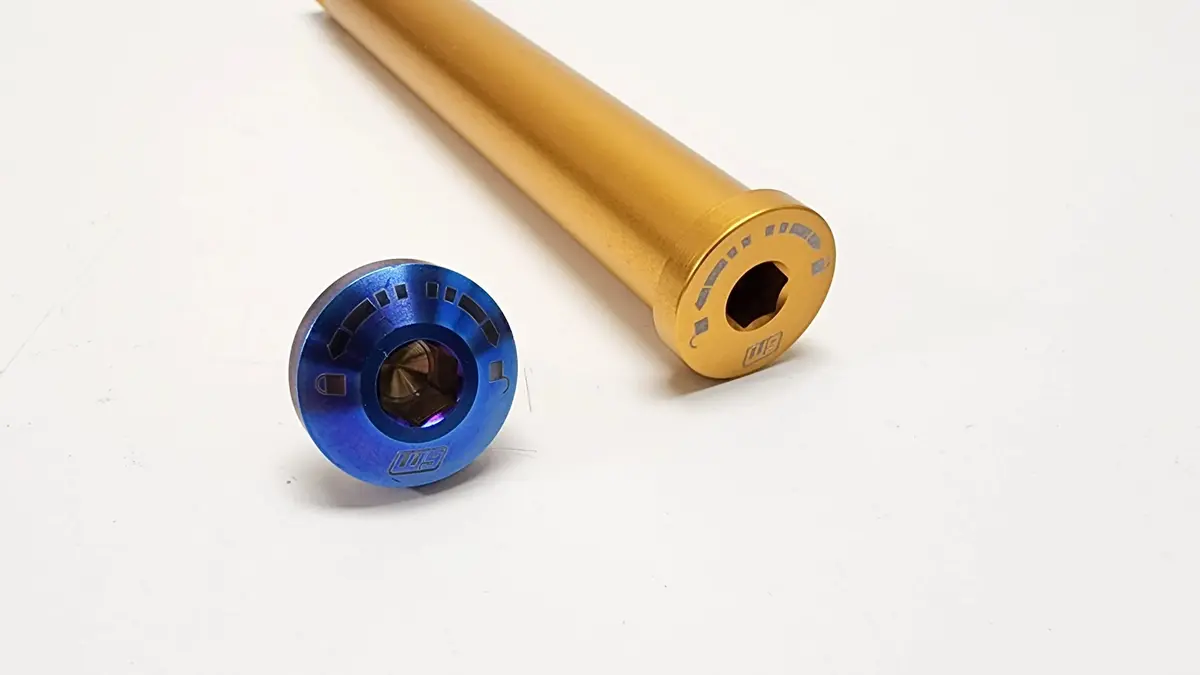 Warp9 Rst Front Fork Axle 1