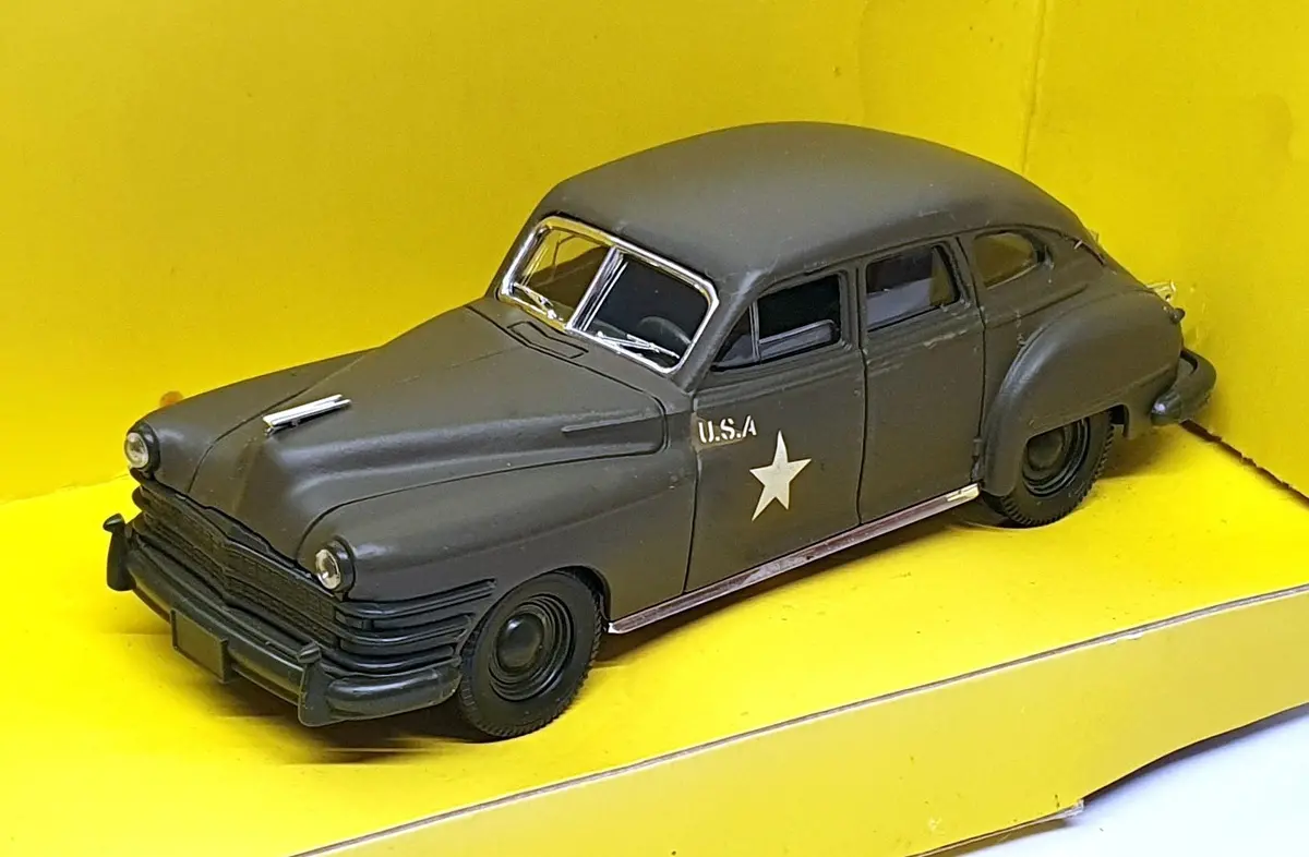 Solido 1/43 Scale 6042 - Military Chrysler Windsor Us Army Hq Car - Green 1