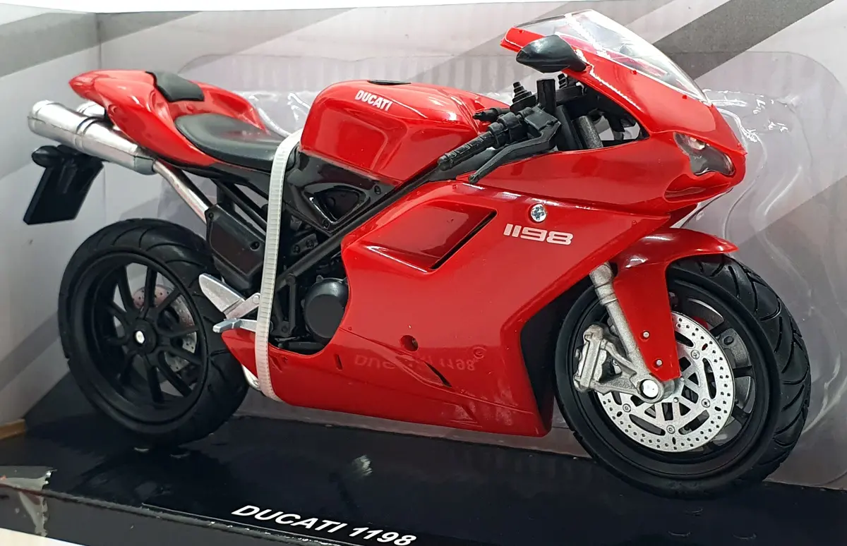 Newray 1/12 Scale 57143A - Ducati 1198 Motorbike - Red 1