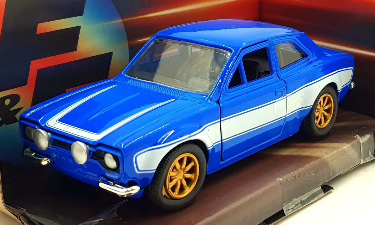 Jada 1/32 Scale 97188 - Fast & Furious Brian's Ford Escort - Blue/White 1