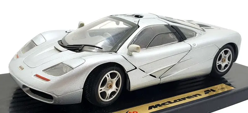 Maisto 1/18 Scale Model Car 31810 - 1993 Mclaren F1 - Silver 1