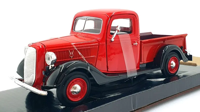 Motor Max 1/24 Scale 73233 - 1937 Ford Pickup - Red 1