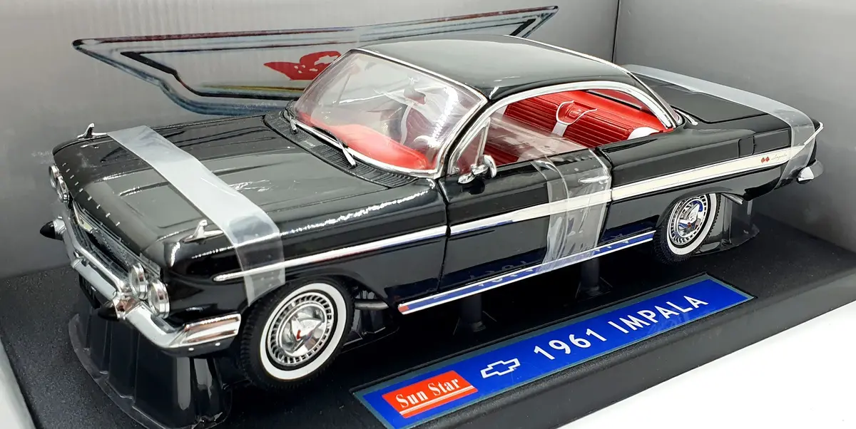 Sun Star 1/18 Scale Diecast 2101 - 1961 Chevrolet Impala Ss 409 - Met Black 1