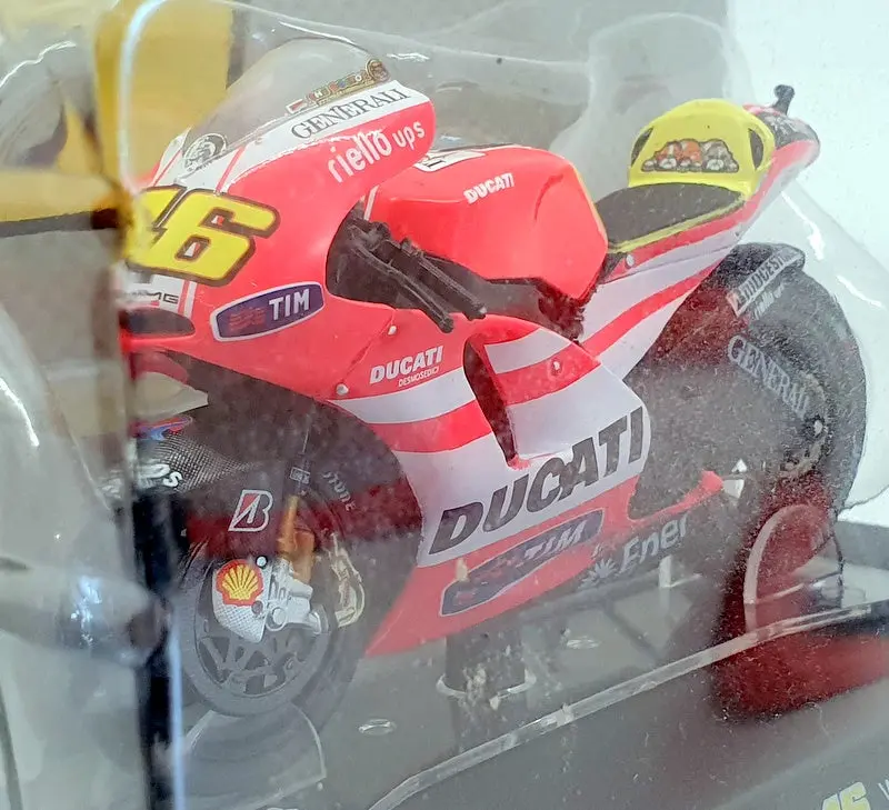 Altaya 1/18 Ffr29b - Ducati Desmosedici Gp11 #46 Valentino Rossi W.Champion 2011 1