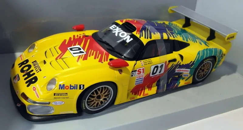 Ut Models 1/18 Scale Diecast - 39724 Porsche 911 Gt1 Rohr Pilgrim Mcnish 1997 1