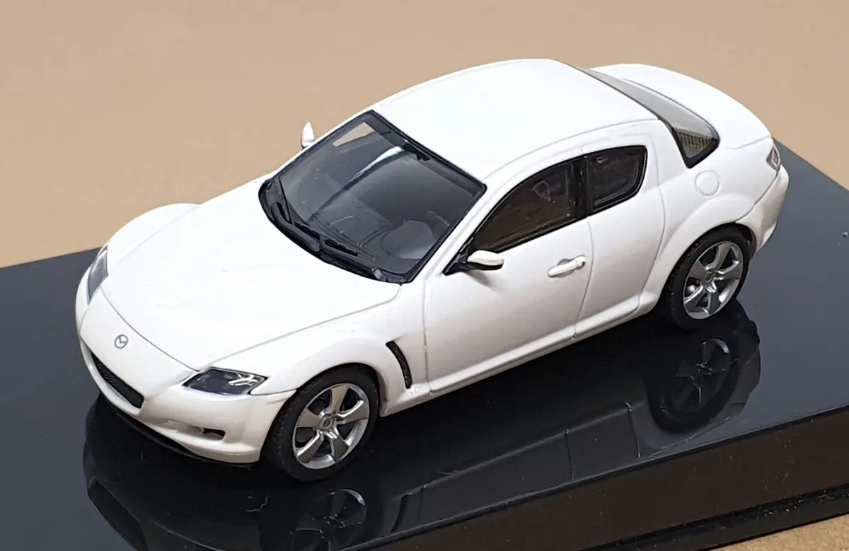Autoart 1/43 Scale Diecast 55905 - Mazda Rx-8 Lhd - White 1