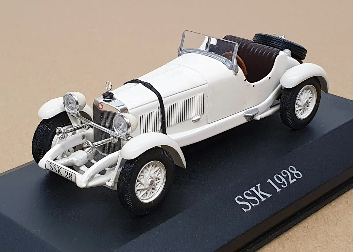Altaya 1/43 Scale Diecast Alssk28 - 1928 Mercedes Benz Ssk- White 1