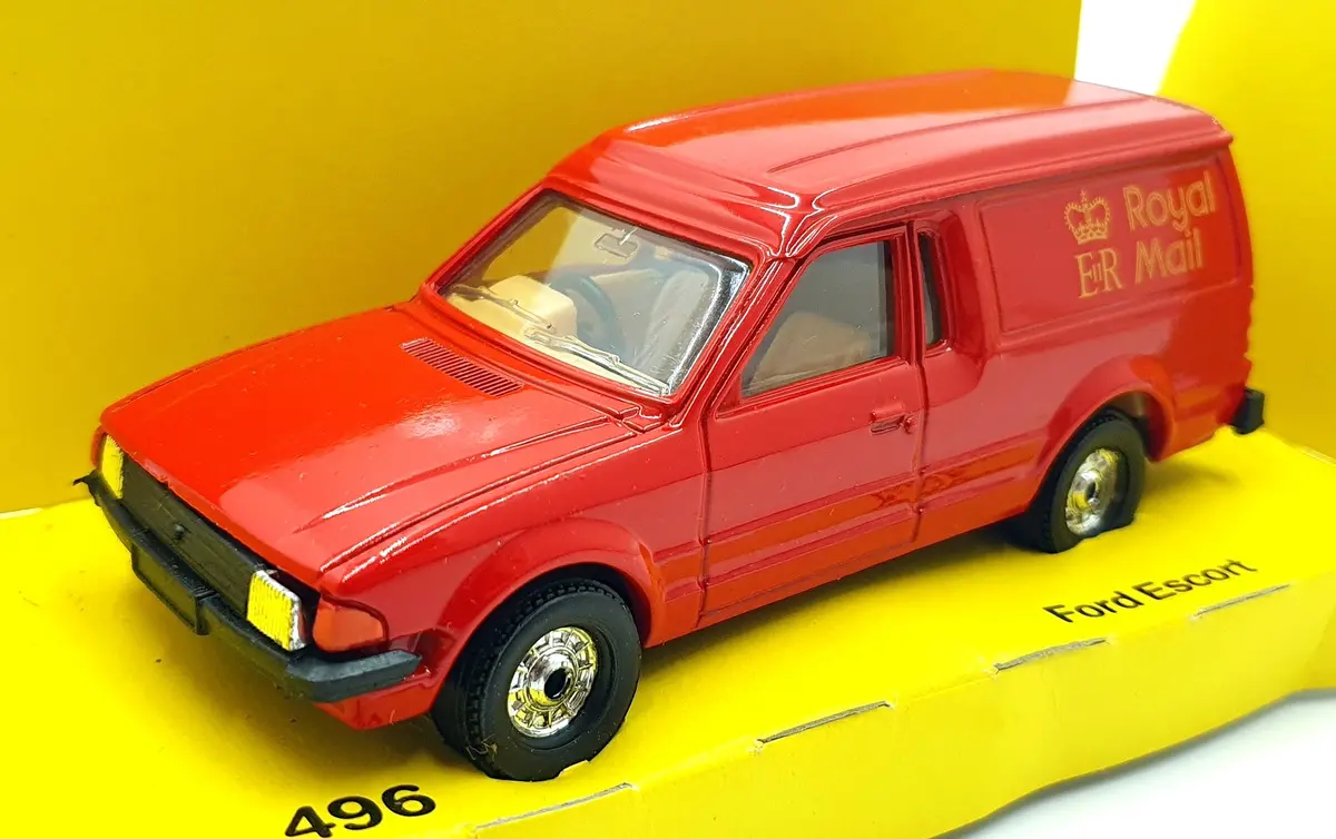 Corgi 12Cm Long Diecast C496 - Ford Escort Van - Royal Mail 1