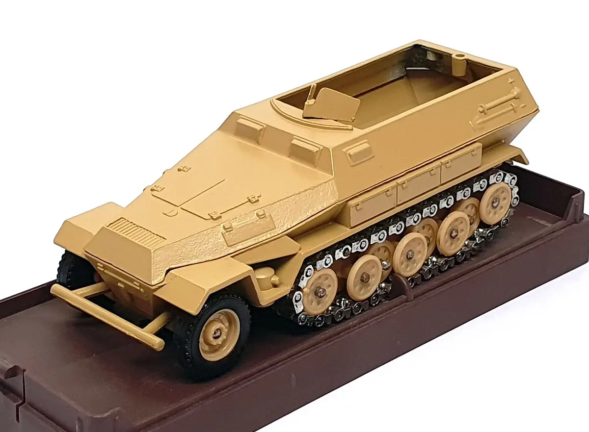 Solido 1/74 Scale 241 - German Military Hk Hanomag Sd.Kfz 251/1 - Beige 1