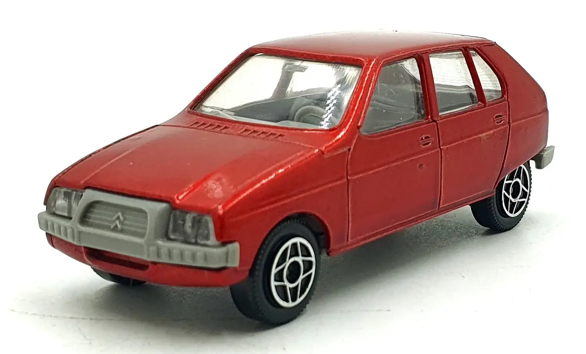Solido 1/43 Scale 1201 - Citroen Visa - Red 1