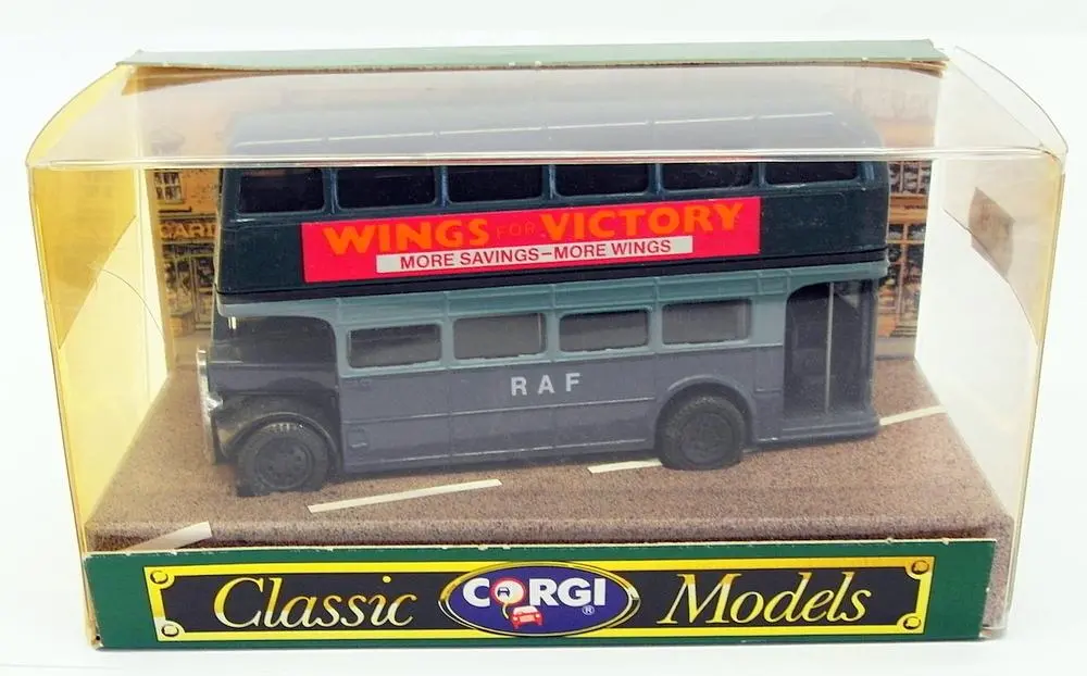 Corgi 1/76 Scale Model D599 - Aec Bus - Raf Battle Of Britain 1940-1990 1