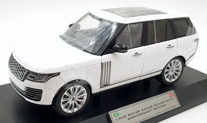 Qy Toys 1/18 Scale Q1001a - Land Rover Range Rover 50Th Anniversary - White 1