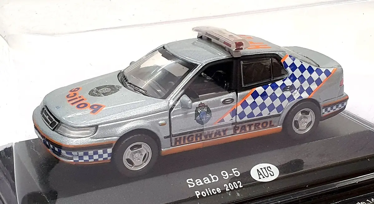 Altaya 1/43 Scale Diecast Ap01s - 2002 Saab 95 Australia Police Car - Silver 1