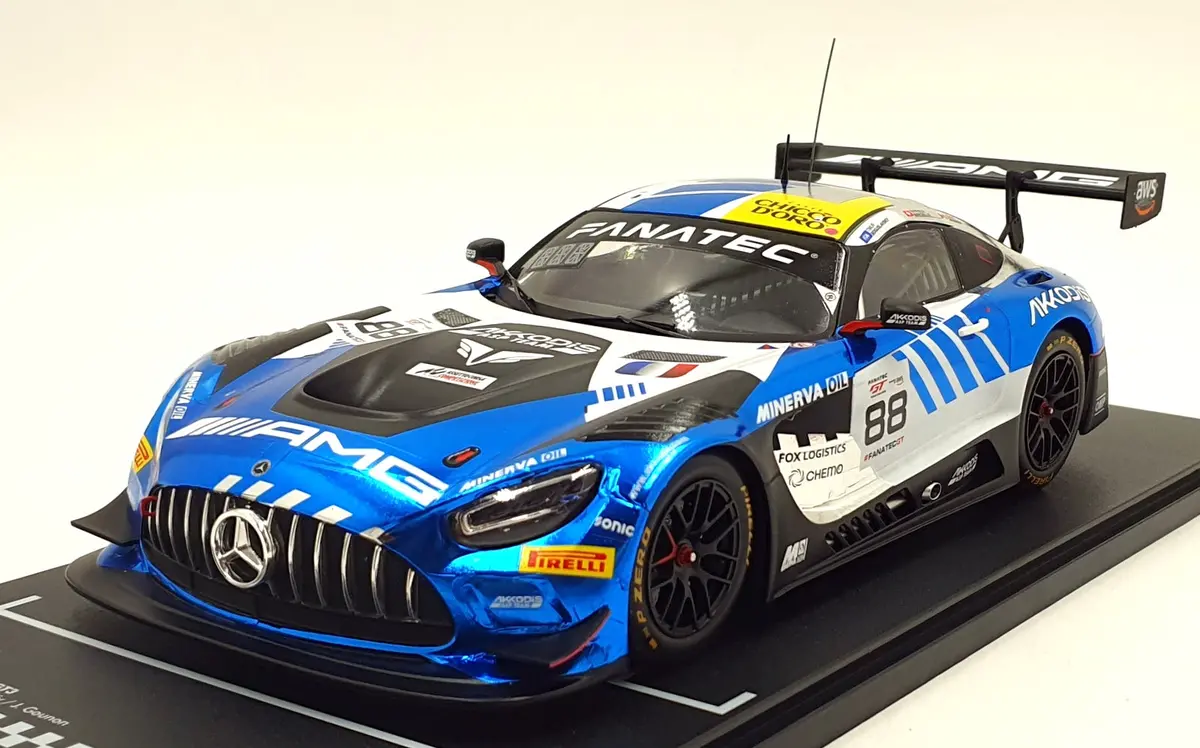 Ixo 1/18 Scale Legt18-23Gtw005 - Mercedes Amg Gt3 #88 Gtwc Endurance 2023 1