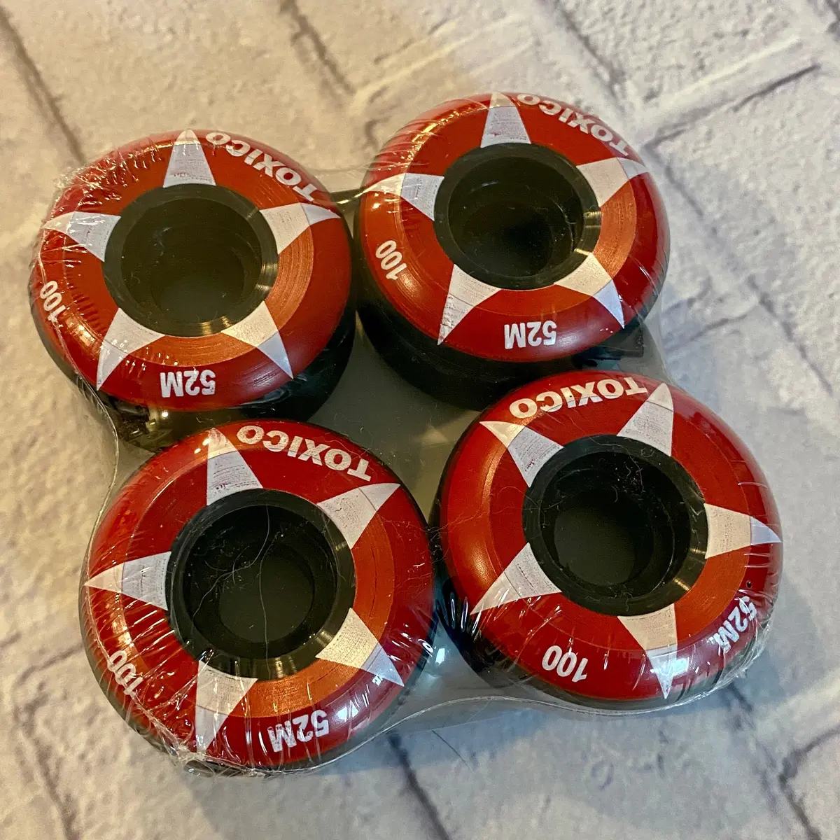 Toxico Hard Superthane Wheels 52Mm/101A 1
