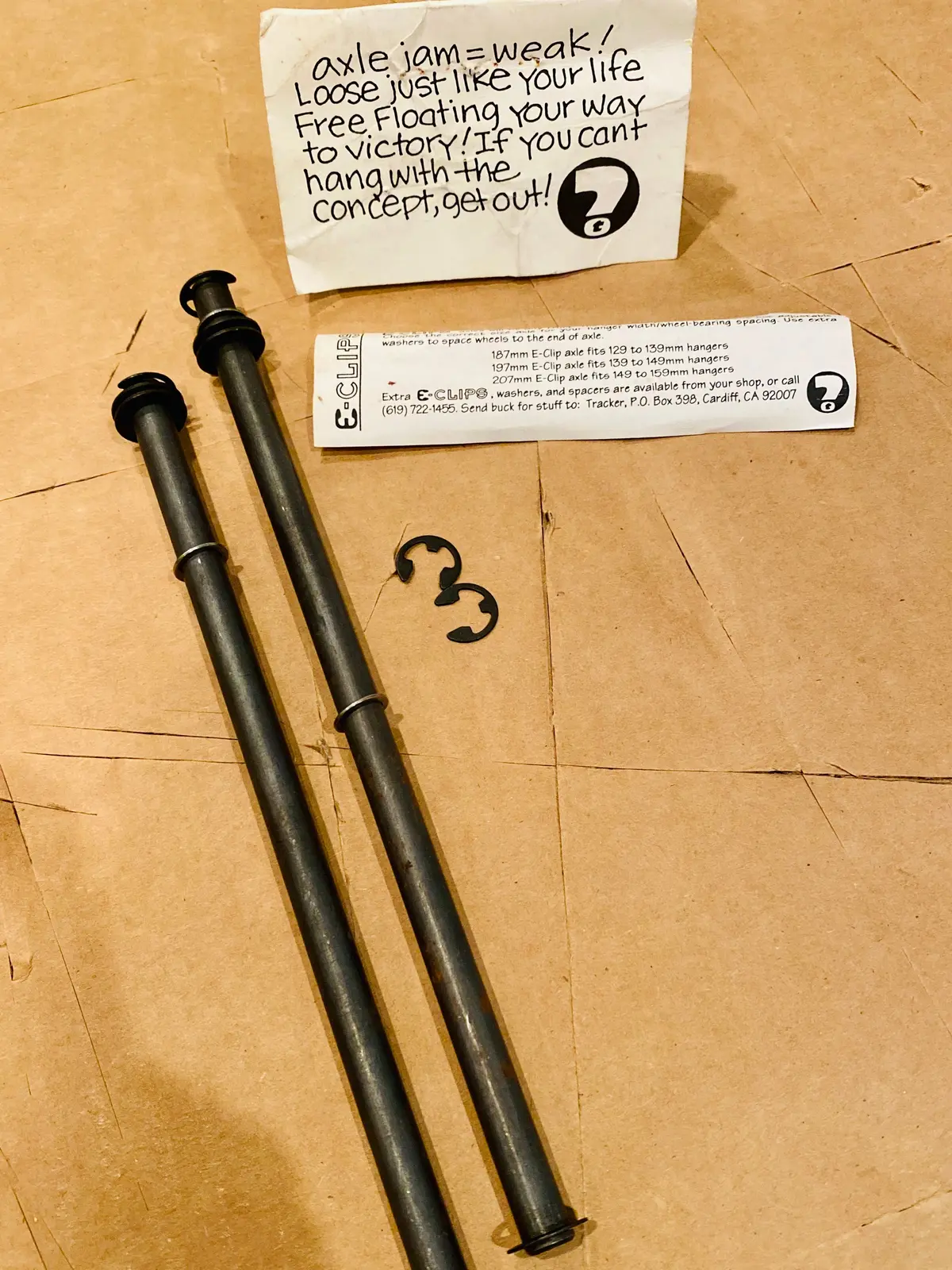 Tracker Vintage E-Clip Axels 1