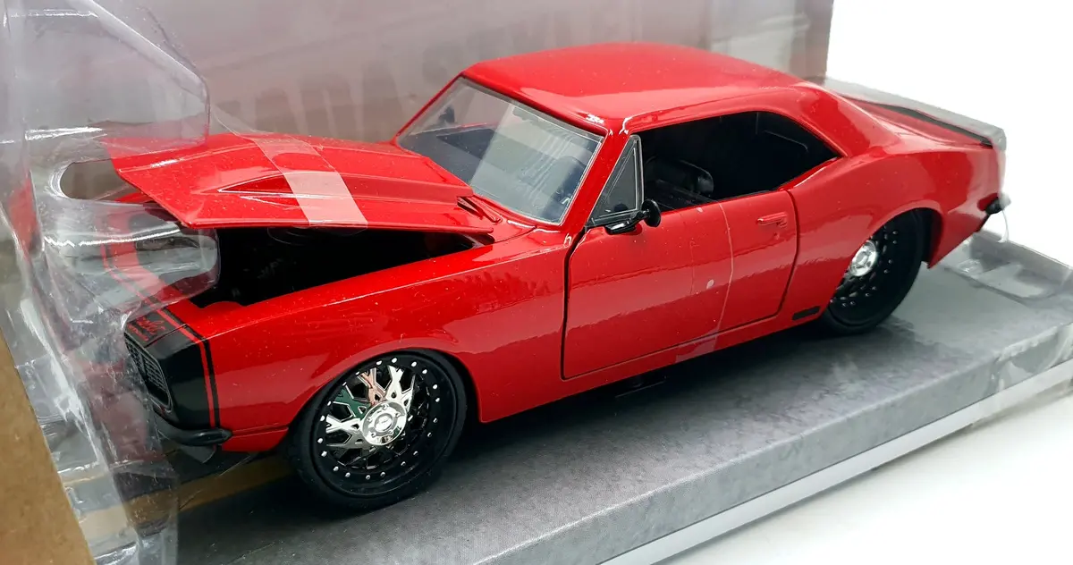 Jada Bigtime Muscle 1/24 Scale Diecast 97170 - 1967 Chevy Camaro - Red 1