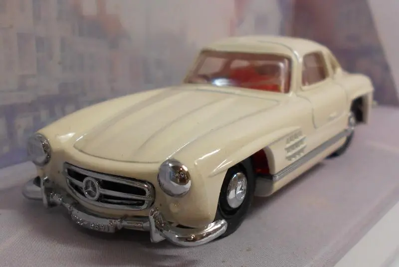 Dinky 1/43 Scale Diecast Model Dy-12 1955 Mercedes Benz 300Sl Gullwing White 1