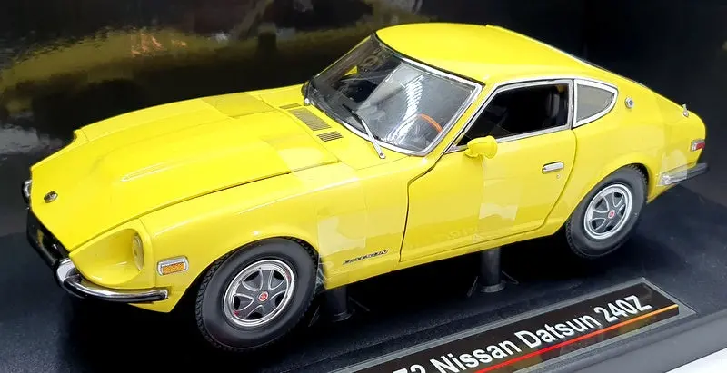 Sun Star 1/18 Scale Diecast 3512 - 1972 Nissan Datsun 240Z - Yellow 1