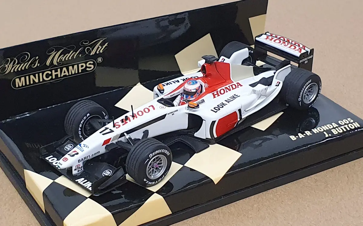 Minichamps 1/43 Scale 400 030017 - F1 B.A.R Honda 005 Look Alike #17 Button 1