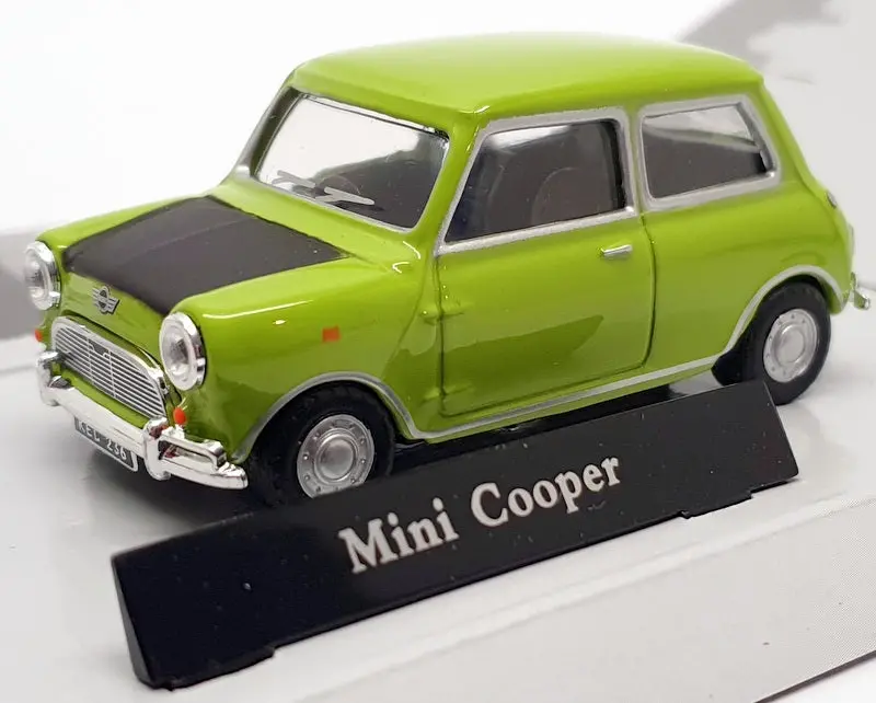 Cararama 1/43 Model Car Scale 441690 - Mini Cooper - Lime Green 1