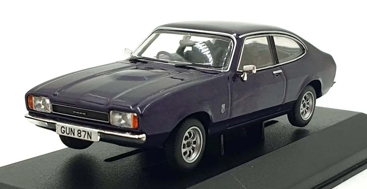 Vanguards 1/43 Scale Va15407 - Ford Capri Mk2 1.6 Xl - Purple 1