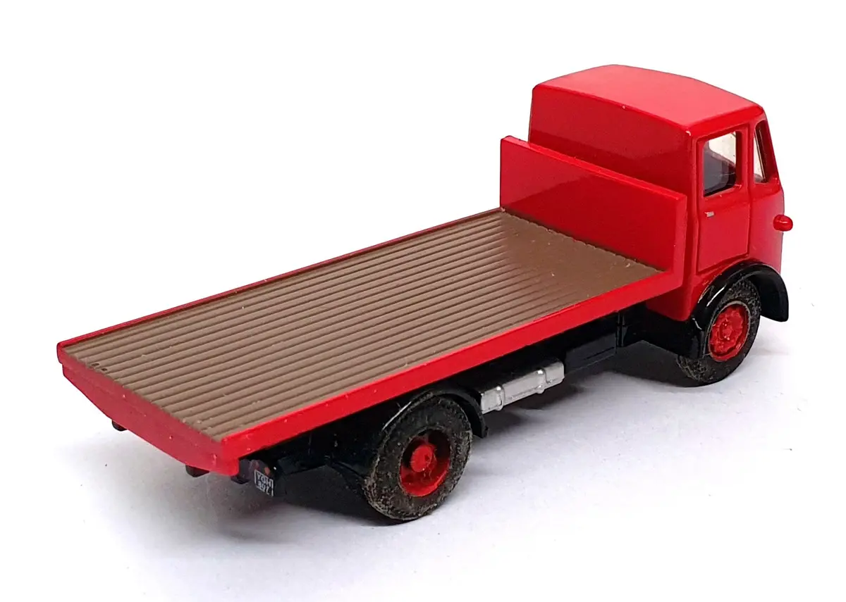 Base Toys 1/76 Scale Diecast Bf-02 - Leyland Flat Bed Lorry - Red 2