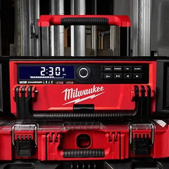 Milwaukee 2950-20 M18 18-Volt Packout Radio And Charger 2
