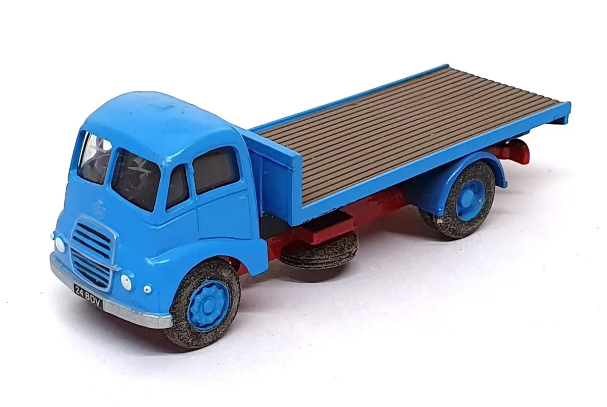 Base Toys 1/76 Scale Diecast Gw-01 - Guy Flat Bed Lorry - Blue 1