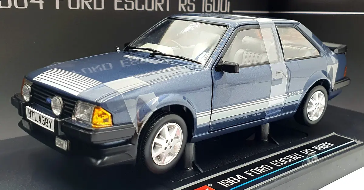 Sun Star 1/18 Scale Diecast 4999R - 1983 Ford Escort Rs1600i - Caspian Blue 1